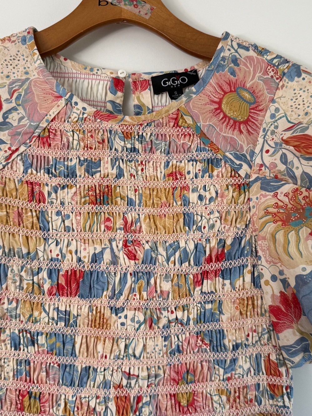 Gigio Smocked Floral Peplum Blouse in Multi-Color Size S Cottagecore Milkmaid - Picture 4 of 6